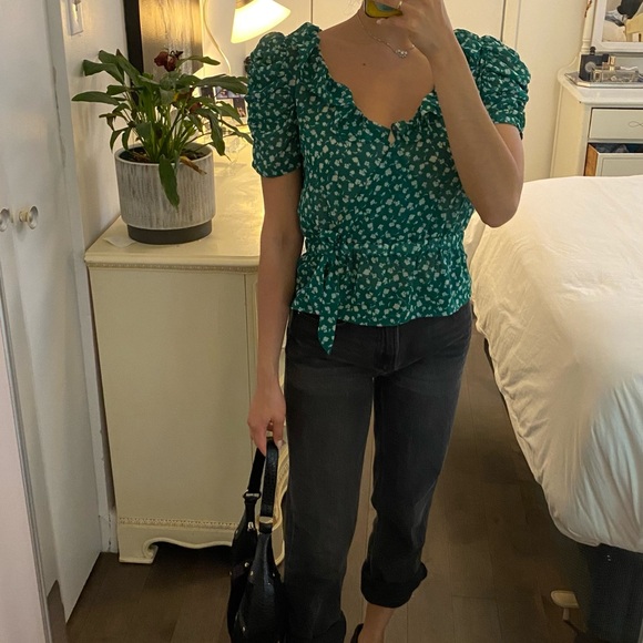 Green blouse - Picture 2 of 7